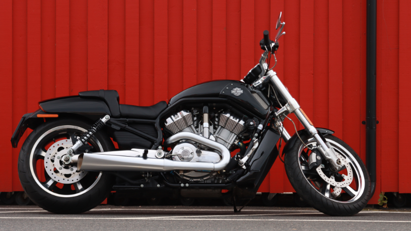 Com Teciomar Ábila, descubra como cada detalhe de uma moto personalizada reflete a personalidade única de quem pilota.