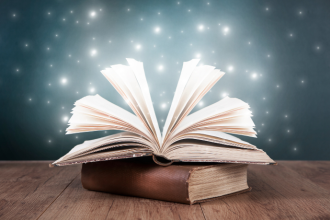 Saiba com Alfredo Moreira Filho como os livros se tornam ferramentas importantes para registrar trajetórias, preservar memórias e compartilhar ideias ao longo do tempo.