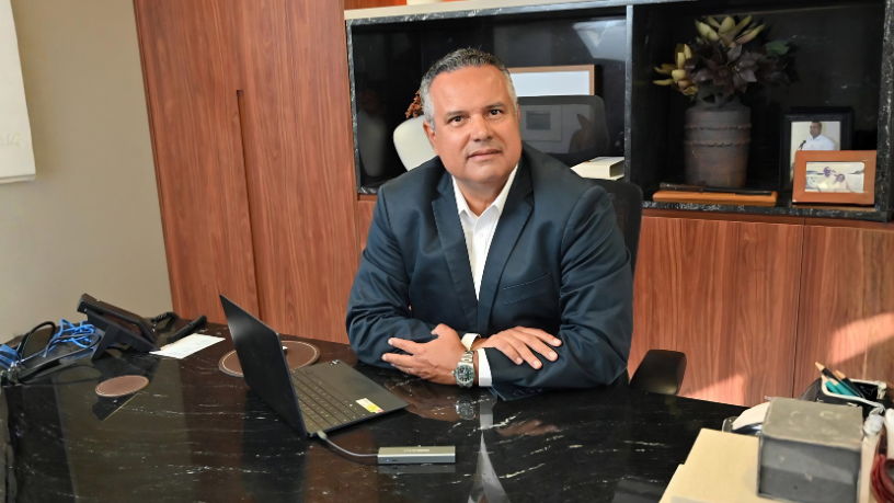 Elmar Juan Passos Varjão Bomfim